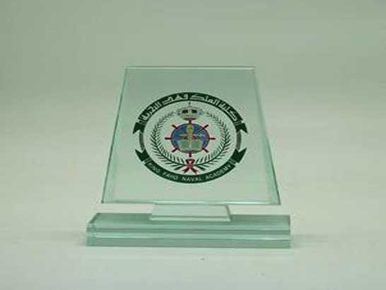 درع زجاجي للبحرية