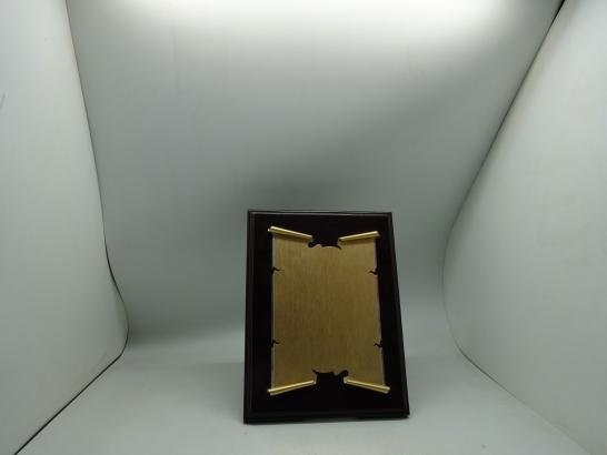 درع ورقة ذهبية