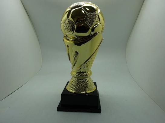 مجسم كرة ايطالي