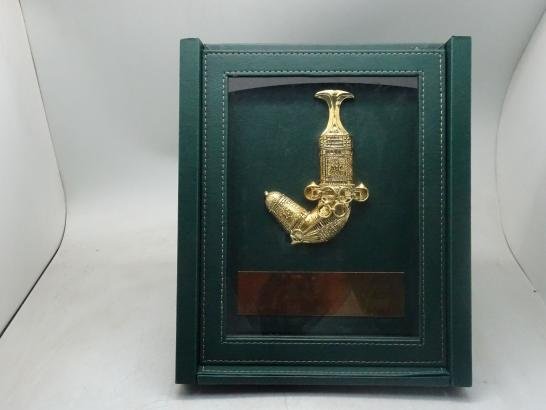 تراثيات خنجر ذهبي