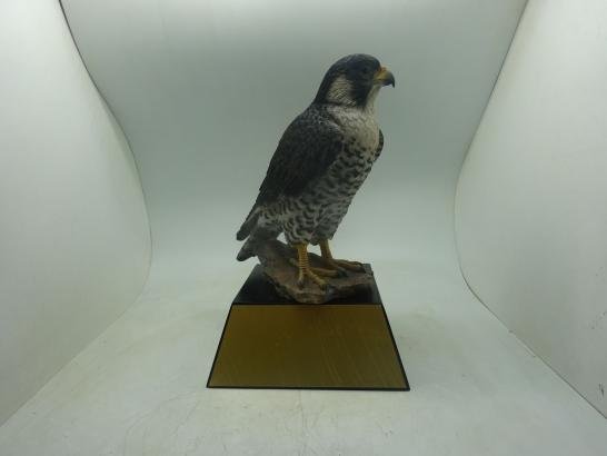 مجسم الصقر العربي