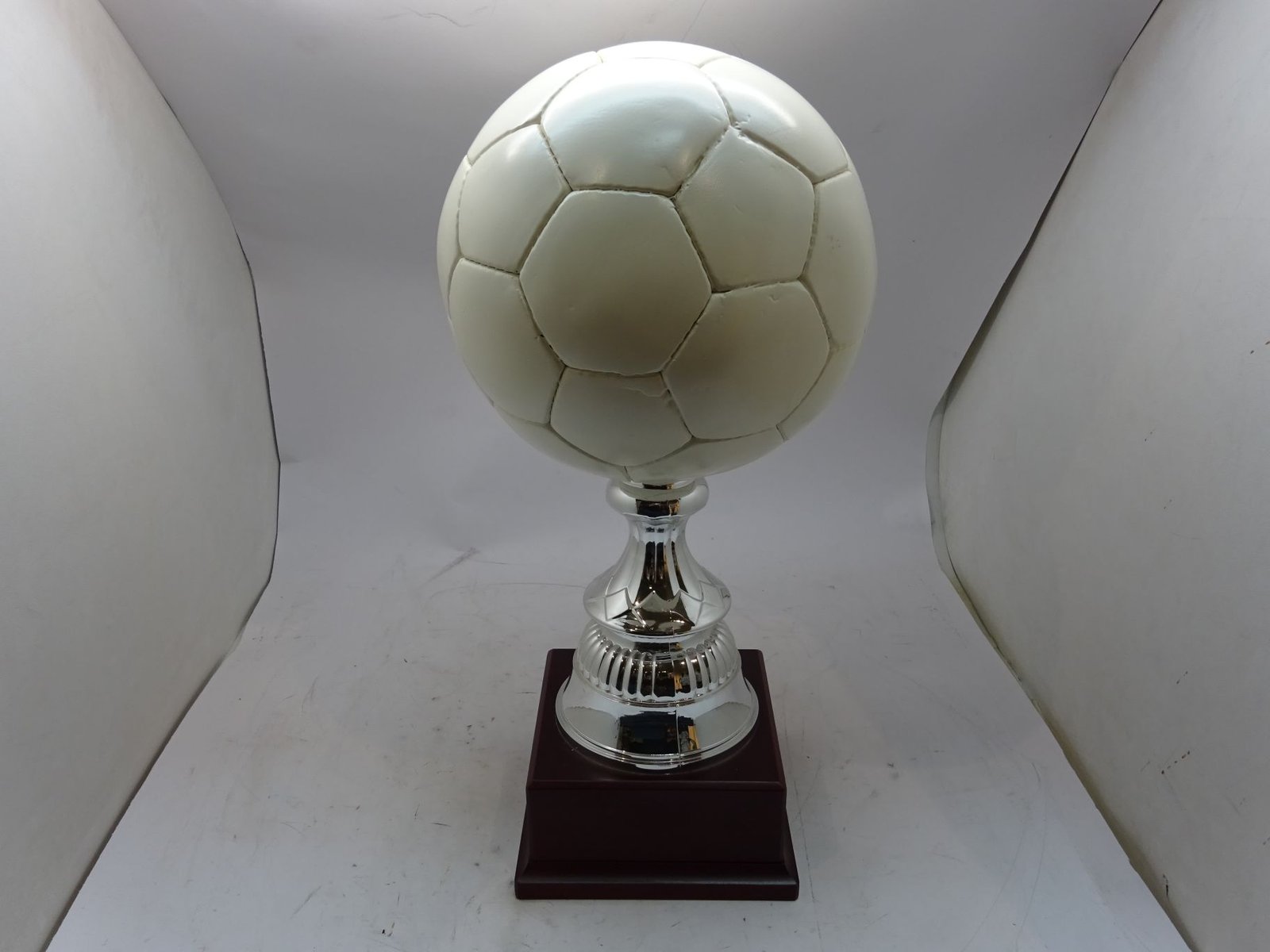 كأس بطولة كرة قدم ايطالي ابيض